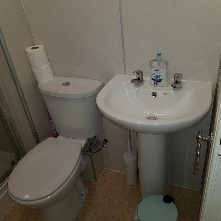 Evie'S Apartment, Adults Only באונס-און-ווינדרמיר מראה חיצוני תמונה